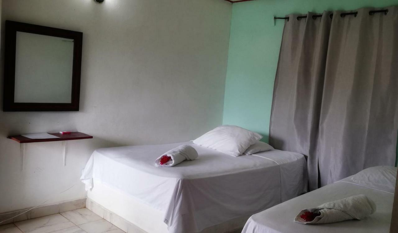 Hotel Santa Fe Extérieur photo